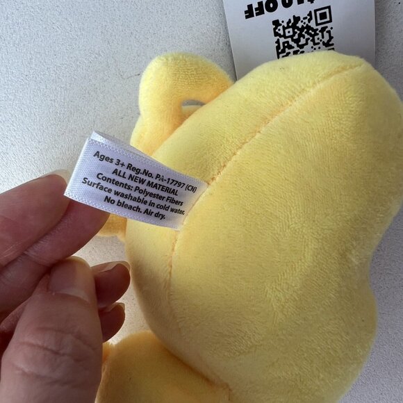 Rare Whatnot App Logo Yellow Plush Collectible Toy From New York Comic Con 2023 - Picture 9 of 10